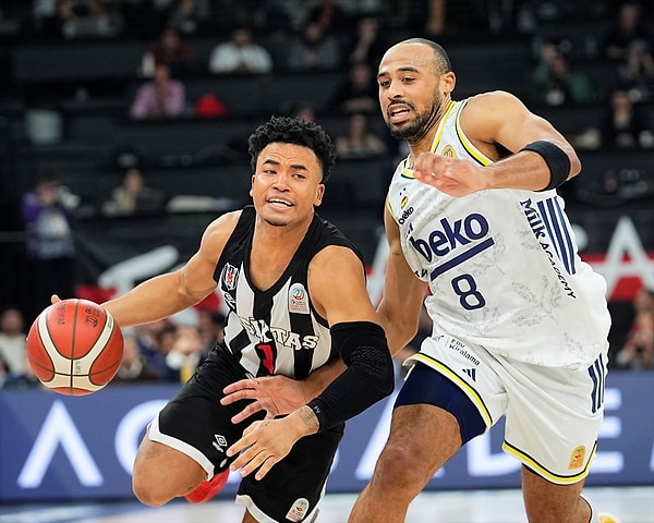 Maçı koparan çeyrek üçüncü çeyrek oldu.