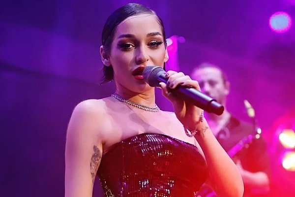 Şarkıcı Alya Şahinler Neden Gözaltına Alındı?