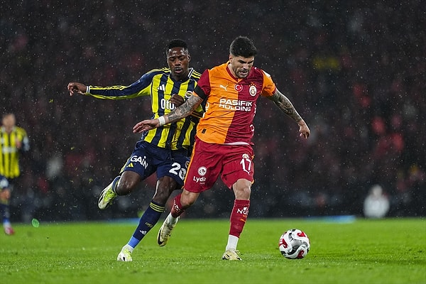 Hava şartları iki takıma da zor anlar yaşattı.