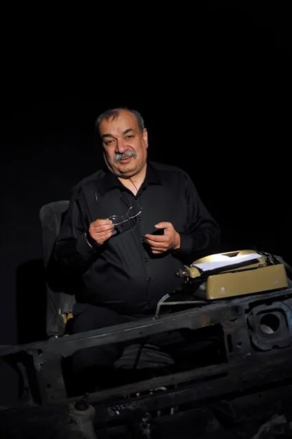 Türk tiyatrosunun efsane ismi, uzun yıllar sahnede ve ekranda emek veren Koray Ergun, 68 yaşında hayatını kaybetti.