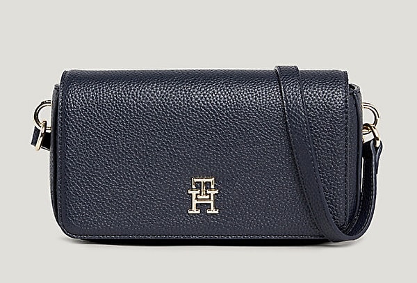 Şıklığından ödün vermeyenlerin favorisi olan bu ikonik model indirimde.