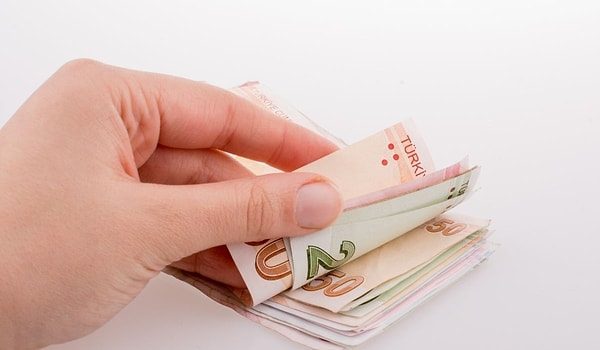 Genel bir değerlendirme yaptığımızda; konut, ulaşım ve gıda kalemlerinin toplam bütçenin yaklaşık üçte ikisini oluşturduğunu görüyoruz.