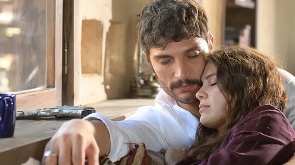 NOW'ın ilgiyle izlenen aşiret dizisi Halef: Köklerin Çağrısı, yeni bölümüyle 15 Ocak Perşembe reyting sonuçlarına damgasını vurdu.