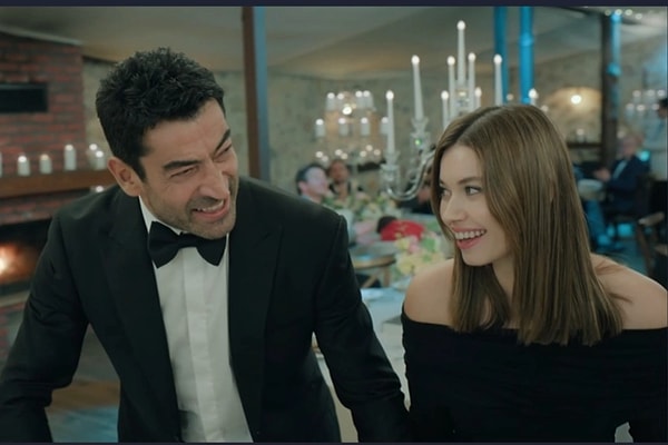 Atv ekranlarında geçtiğimiz hafta yayın hayatına başlayan A.B.İ. dizisi ikinci haftadan 11 üstü reyting aldı.