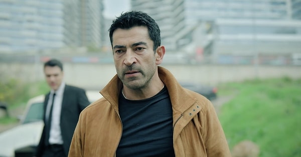 Sezonun en iddialı yapımlarından olan A.B.İ. şaşırtıcı derecede iyi reyting oranlarıyla açılış yaptı.