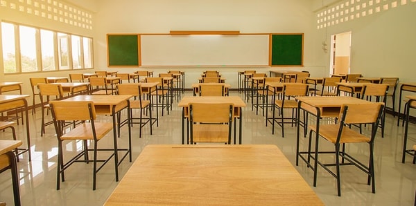 Okul sıralarında başlayan fark, emeklilikte uçuruma dönüşüyor.