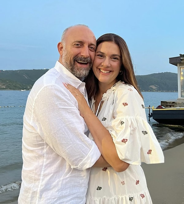 Her yanıyla ayrı hayranlık uyandıran güzel ve başarılı oyuncu Bergüzar Korel, birkaç gün sonra gündemin tam göbeğine oturacak!