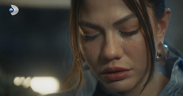 Ekranların fenomen dizisi Eşref Rüya'da Nisan, Rüya olduğunu hatırladı.