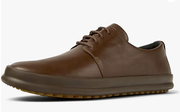 Hem klasik hem spor tarzınıza eşlik edecek bu parça için acele edin.