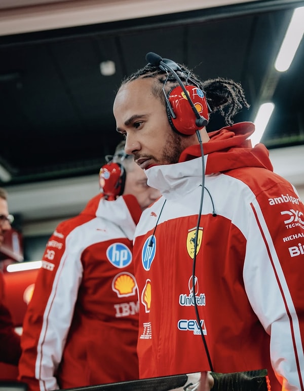 İngiliz basınında yer alan haberlere göre Kim Kardashian, geçtiğimiz günlerde yaklaşık 100 milyon sterlin değerindeki özel jetiyle İngiltere’ye uçtu.