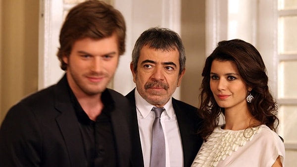 Türk televizyonlarına damga vuran Aşk-ı Memnu'yu tekrar tekrar izlemeye doymuyoruz.