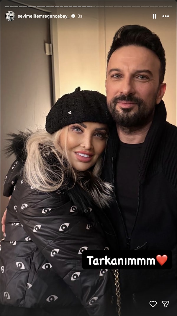 Bu sefer de Tarkan konserinden pozuyla gündemimizde kendisi.