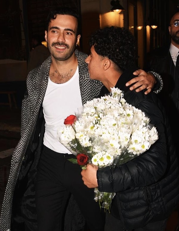 Son dönemin en çok konuşulan erkek sanatçılarından biri olan Mert Demir, hem müzik kariyeri hem de özel hayatıyla gündemden düşmüyor.