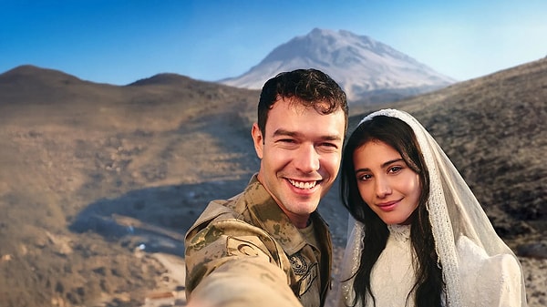 Dizinin başrol oyuncuları, Sevdiğim Sensin hakkında açıklamada bulundular.