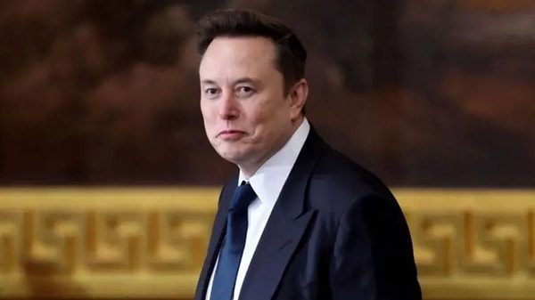 Dünyanın ilk trilyoneri olmaya hazırlanan Musk ise bu paylaşıma yanıt verdi.