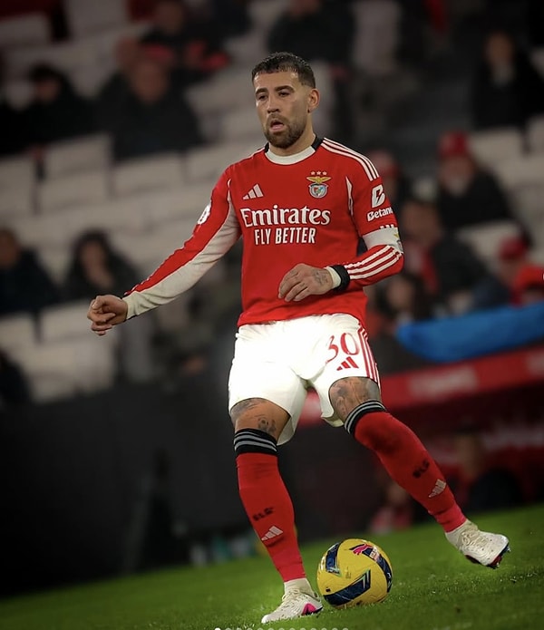 "El General" lakaplı dünya şampiyonu stoperi pek çok futbolsever yakından tanıyor.