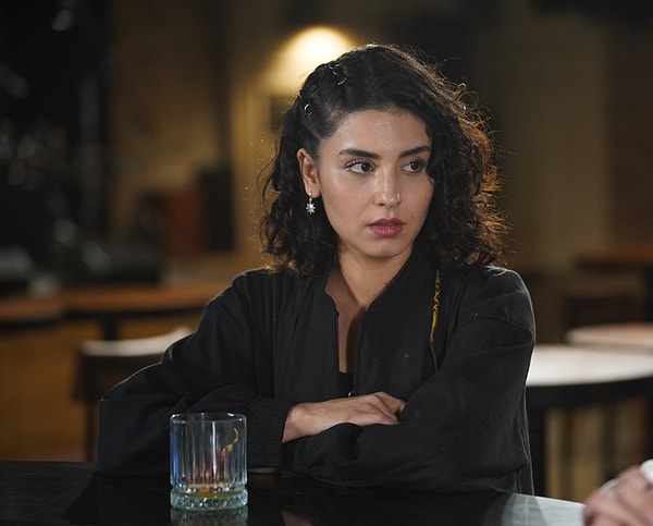 Yabani dizisiyle yıldızı parlayan Rojbin Erden, Sevdiğim Sensin dizisine dahil oldu.