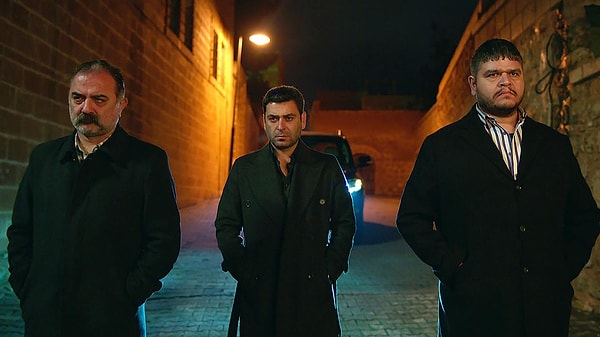 Taşacak Bu Deniz ve Uzak Şehir'in haftalık en çok izlenme yarışında kazanan belli oldu. Hangi dizi reytinglerde zirvede yer aldı?