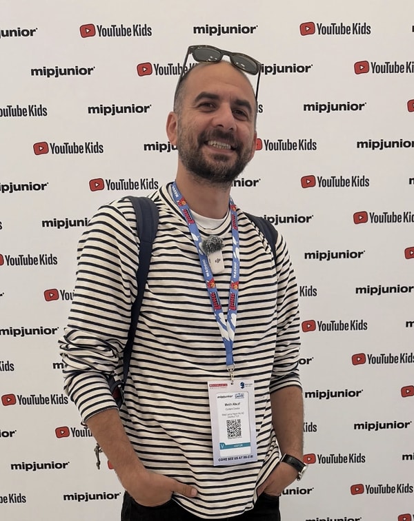 Melih Abuaf, özellikle YouTube’da ürettiği aile ve çocuk odaklı içeriklerle tanınan bir dijital içerik üreticisi.