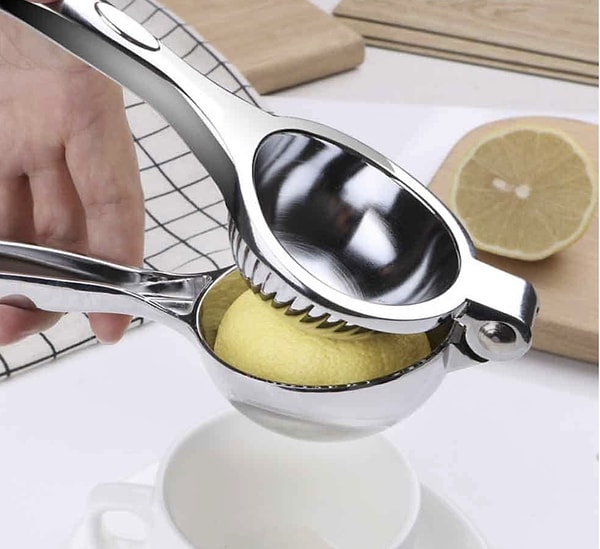 Taze sıkılmış meyve suları için: Orret Home paslanmaz çelik narenciye sıkacağı!