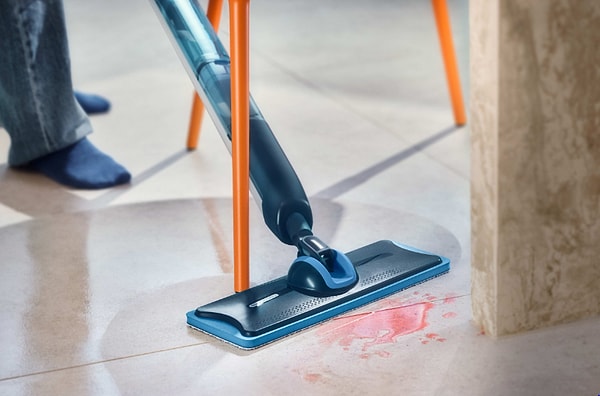 Kirleri cihaza hapseder.