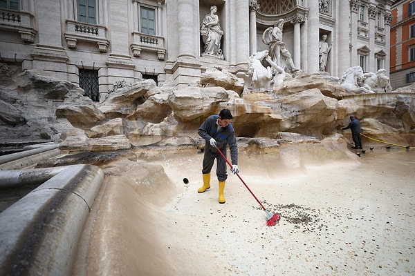 Küçük havuzlarda bakım giderlerine... Bazı yerlerde ise doğrudan yardıma dönüşüyor.