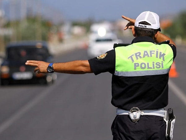 ‘Dur’ ihtarına uymama: