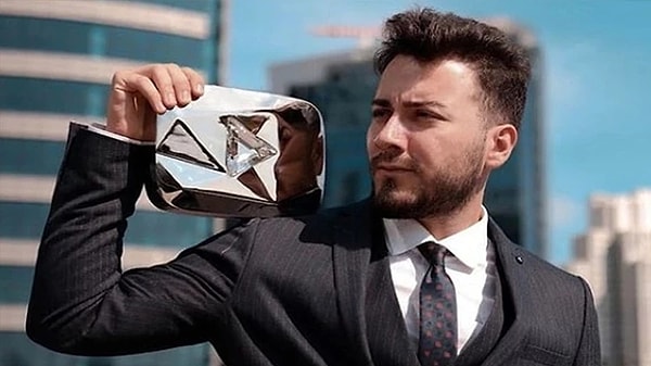 Enes Batur’un yasaklı madde sonucu çıktı.