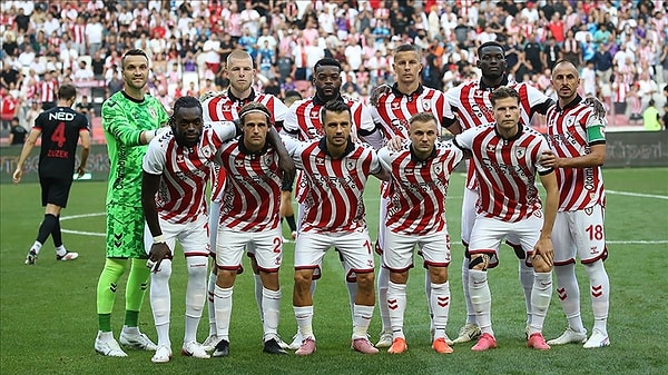 Hedef çeyrek final!