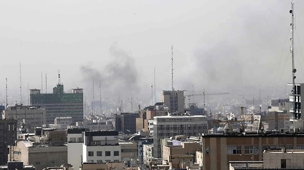 İran sabahın ilk saatlerinde misilleme dalgası başlattı. ABD'ye ait bölgedeki üsler vurulmaya başlandı.