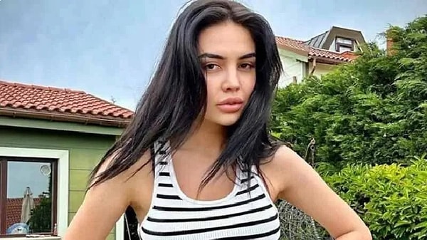 Ece Ronay da soruşturma haberinin ardından açıklama yaptı.