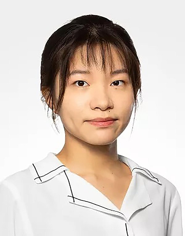 Kong, tavuğunun duygularına karşı son derece hassas olduğunu ifade ediyor.