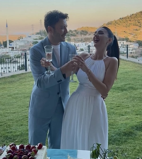 Magazin gündeminde konuşulan ayrılık iddialarının ardından Tolga Güleç, çıkan söylentileri yalanlamış ve ilişkilerinde bir sorun olmadığını açıklamıştı.