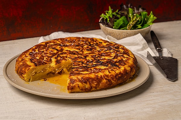 Tortilla de Patatas (İspanyol Omleti)