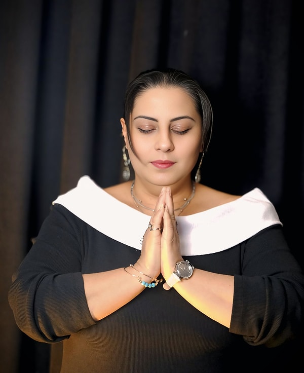 İnsanın kendi içine dönme süreci genellikle büyük bir sarsıntıyla başlar. Sizin bilinçaltı, rakamlar ve evrensel enerji üçgeninde kurduğunuz bu yolculuğun sıfır noktası neydi? Kuantum İstanbul Akademi fikri, hangi kişisel yaranın şifası veya hangi toplumsal ihtiyacın yansıması olarak doğdu?