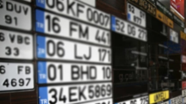 App Plaka ile Normal Plakanın Arasındaki Fark Ne?