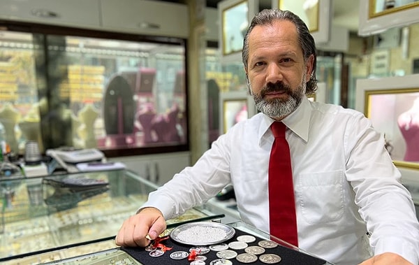 Dolar için yıl sonu hedefini 50 TL olarak belirledi.