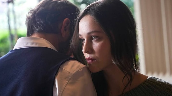 Eşref Rüya'da Ceren karakterine hayat veren Gökçem Çoban diziye veda ediyor.