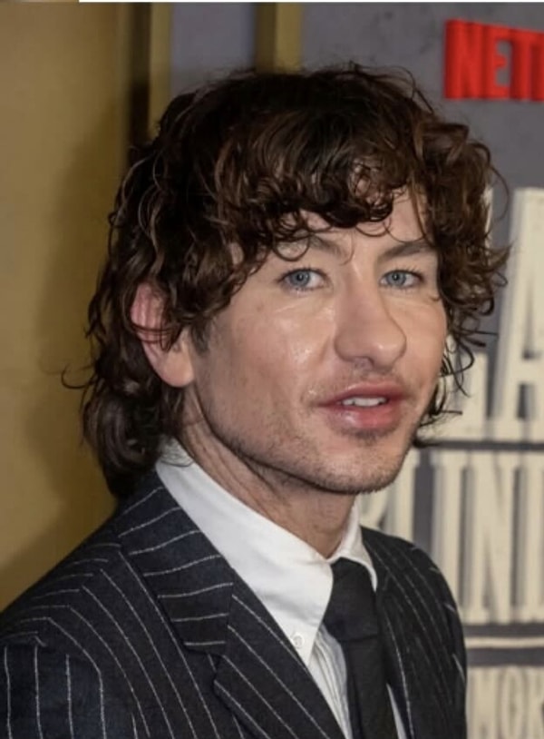 However, the reason Barry Keoghan has been making headlines recently is not due to his acting skills or love life, but rather the transformation in his appearance.