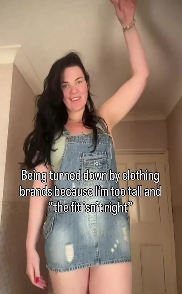 İngiltere’nin Lincoln kentinden olan Mill, çocukluk yıllarında boyu nedeniyle sık sık alay konusu olduğunu ve bu nedenle okul hayatının oldukça zor geçtiğini anlatıyor.