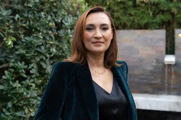 Sema Ergenekon is set to pen the Turkish adaptation of the popular Spanish series, Vis a Vis.