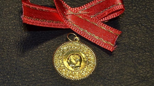 İslam Memiş altın için yeni rakamı verdi.