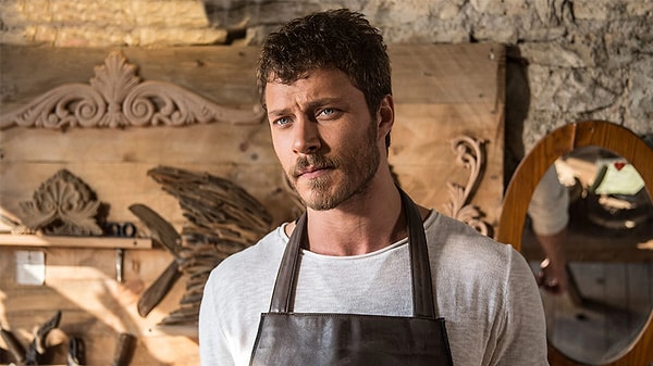 Oyuncu Burak Çelik Yeraltı dizisinin ekibine katıldı.