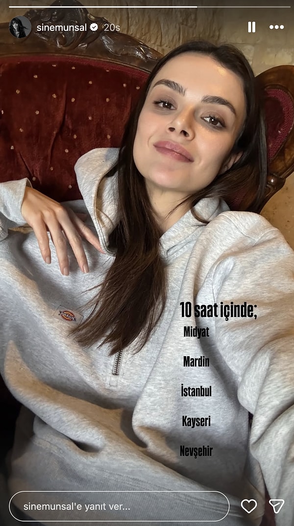 Ünlü oyuncu bu kez ise sosyal medya paylaşımıyla gündeme geldi.