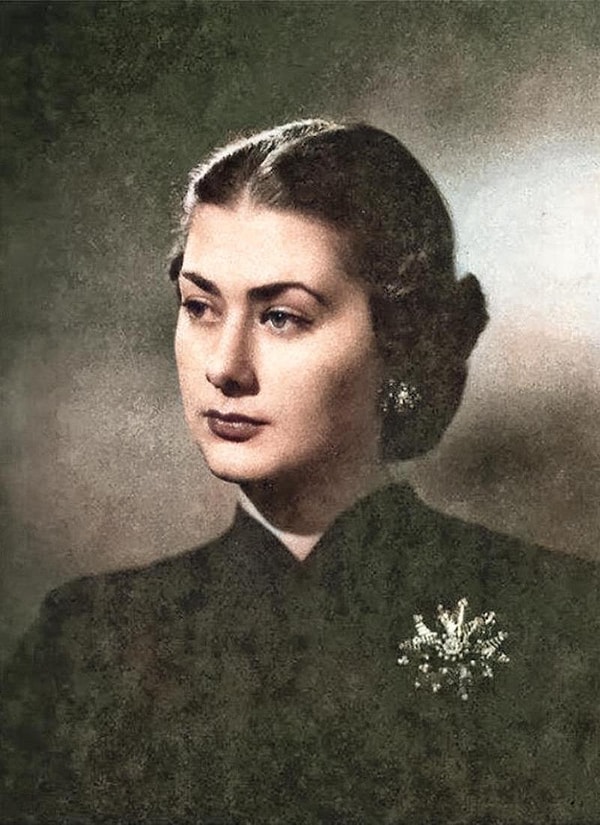 Sabiha Sultan, sarayda dünyaya geldiği günden itibaren imparatorluğun en çalkantılı dönemlerinden geçen hanedanın parçasıydı.