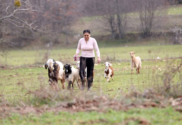 "Yapamazsın" diyenlere rağmen toprakla barıştı.