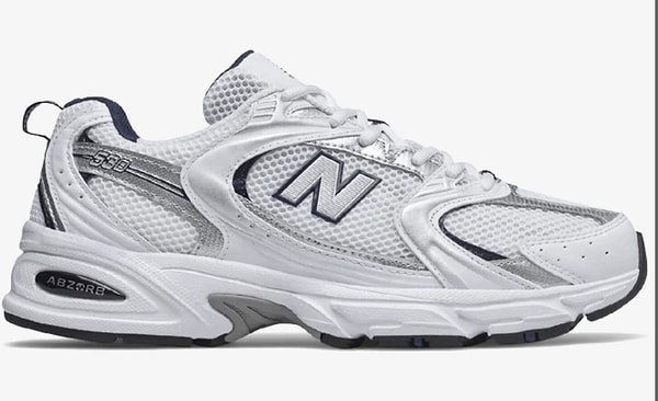 Adımlarınız bulutların üzerinde: New Balance 530 Sneaker!