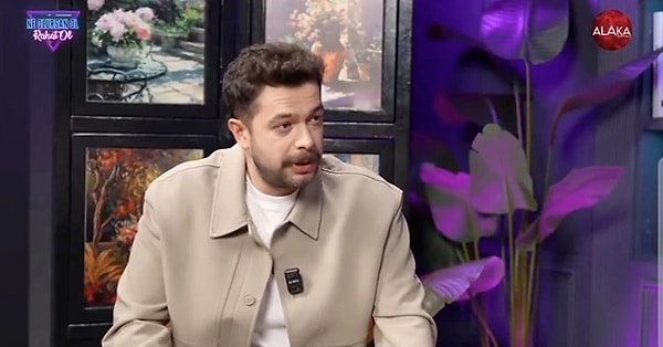 Çok Güzel Hareketler 2 oyuncusu Atakan Çelik, Sibel Arna'nın YouTube programına konuk oldu.