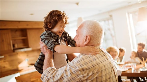Bayram sabahlarının en güzeli aileyle geçirilenidir. Ancak her bayramın değişmeyen bir klasiği de vardır: Önce hangi aileye gidilecek?