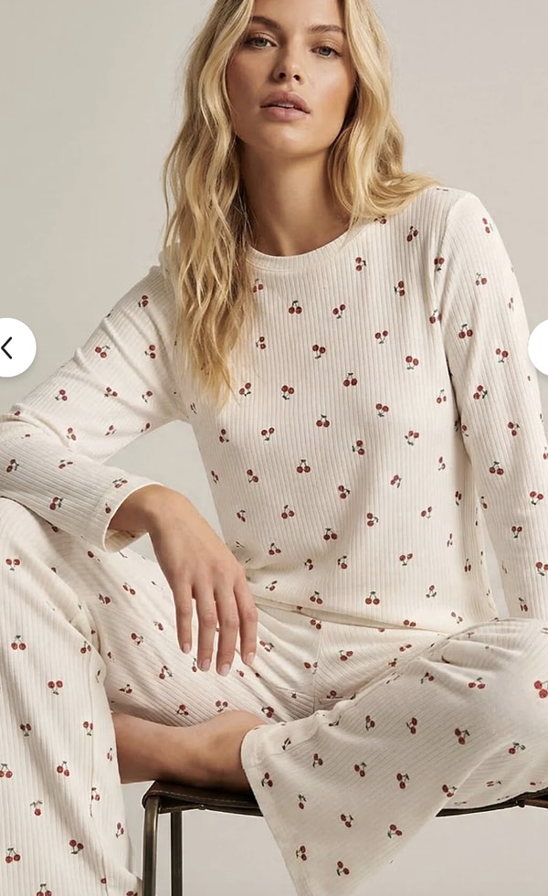 Bahar akşamlarının favorisi: Siyah İnci Kiraz Desenli Pijama!